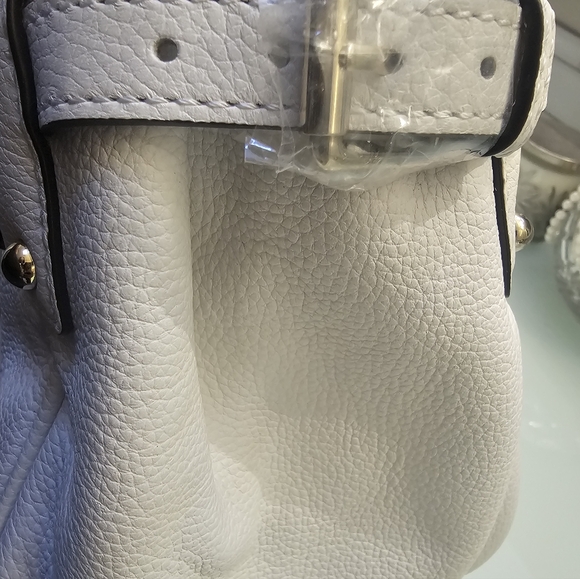 Dooney & Bourke White Shoulder Bag - Picture 4 of 12